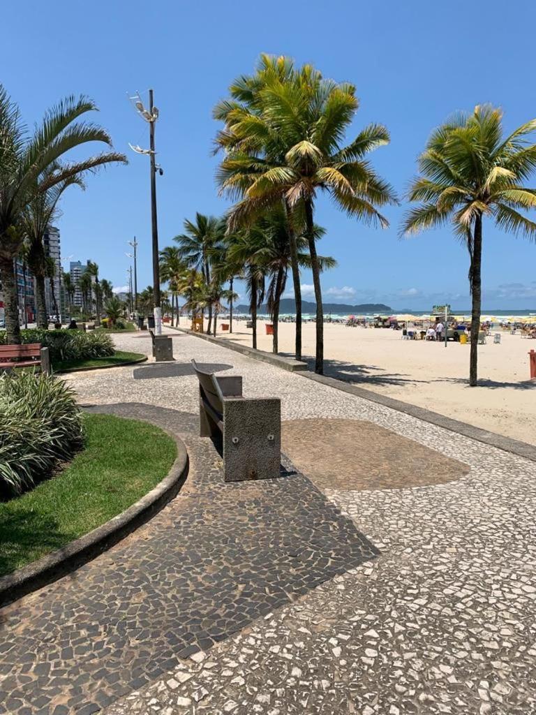 Apartamento Frente Ao Mar Com Varanda E Piscina Praia Grande  Exterior photo